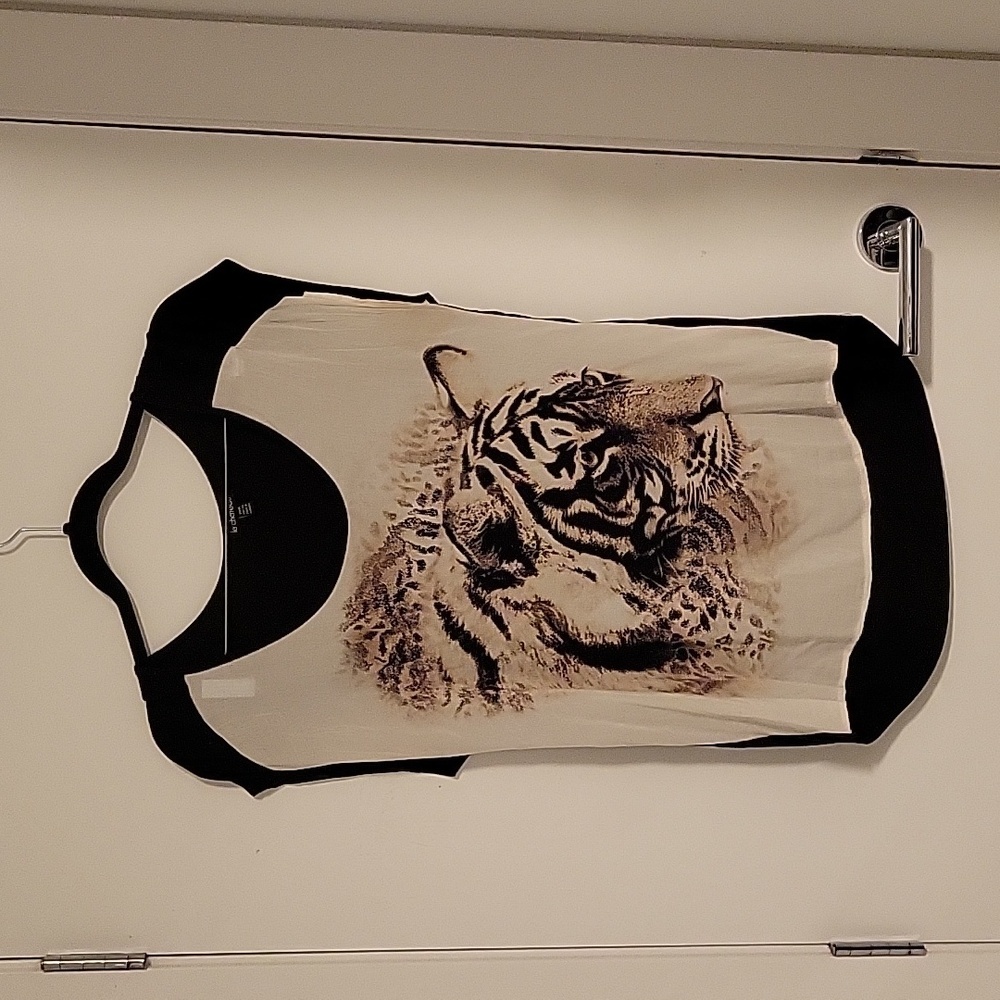 Leopard graphic print t-shirt